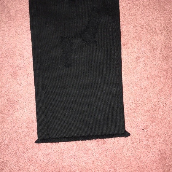 Sale🎉 black low rise ripped jeans NWT - Picture 4 of 7
